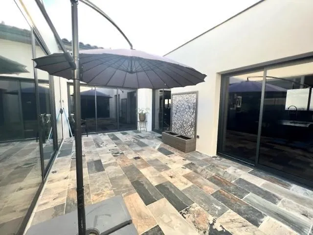 Вилла Magnifique Avec Piscine